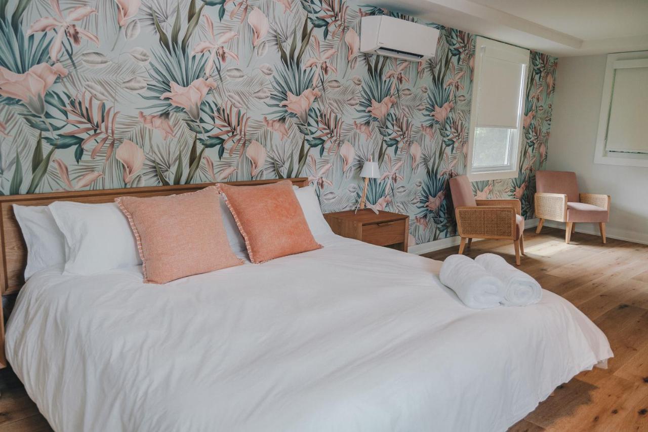 Penny'S Motel Thornbury Екстериор снимка