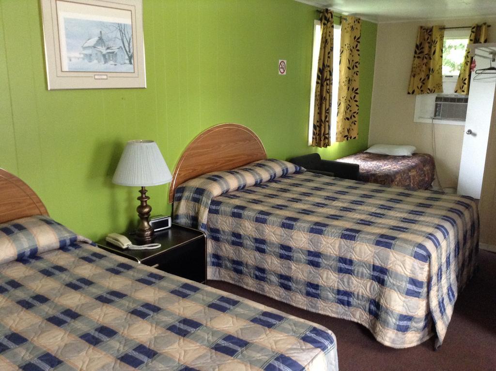 Penny'S Motel Thornbury Екстериор снимка