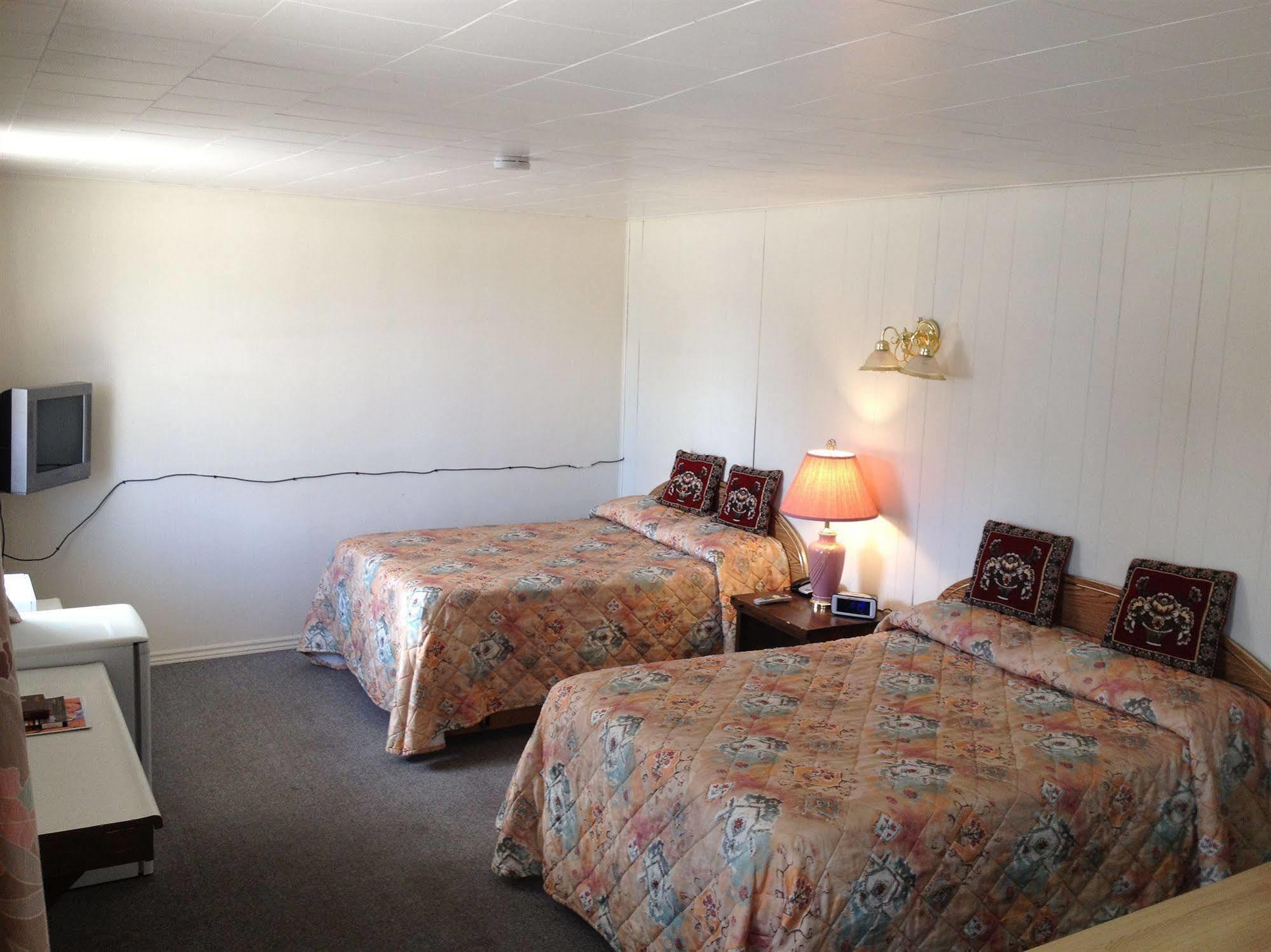 Penny'S Motel Thornbury Екстериор снимка